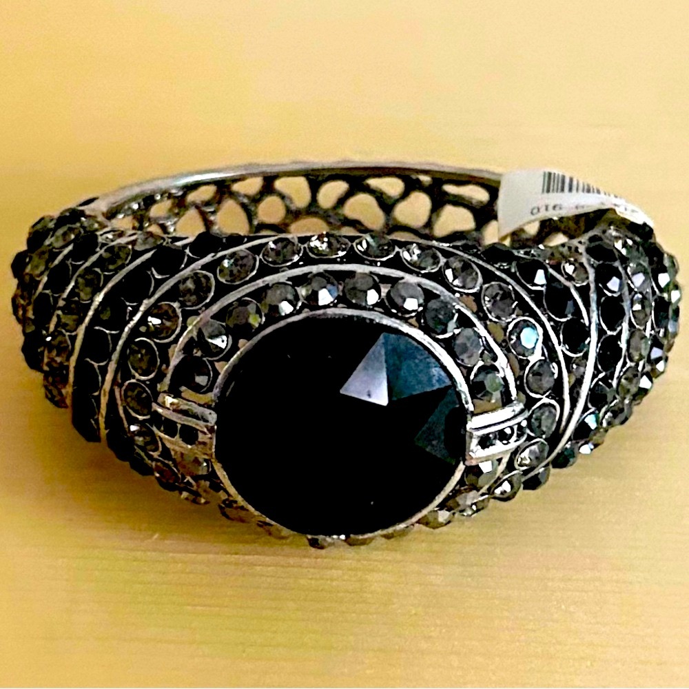 New Silver Tone Black Hinged Bracelet Rhinestone Clamper Elegant Statement piece
